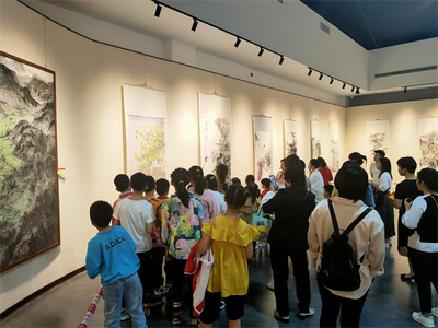 福建 基地引領(lǐng)文藝創(chuàng)作之潮